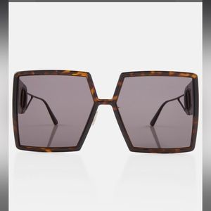 Brand New - Dior
30Montaigne 60MM Square Sunglasses